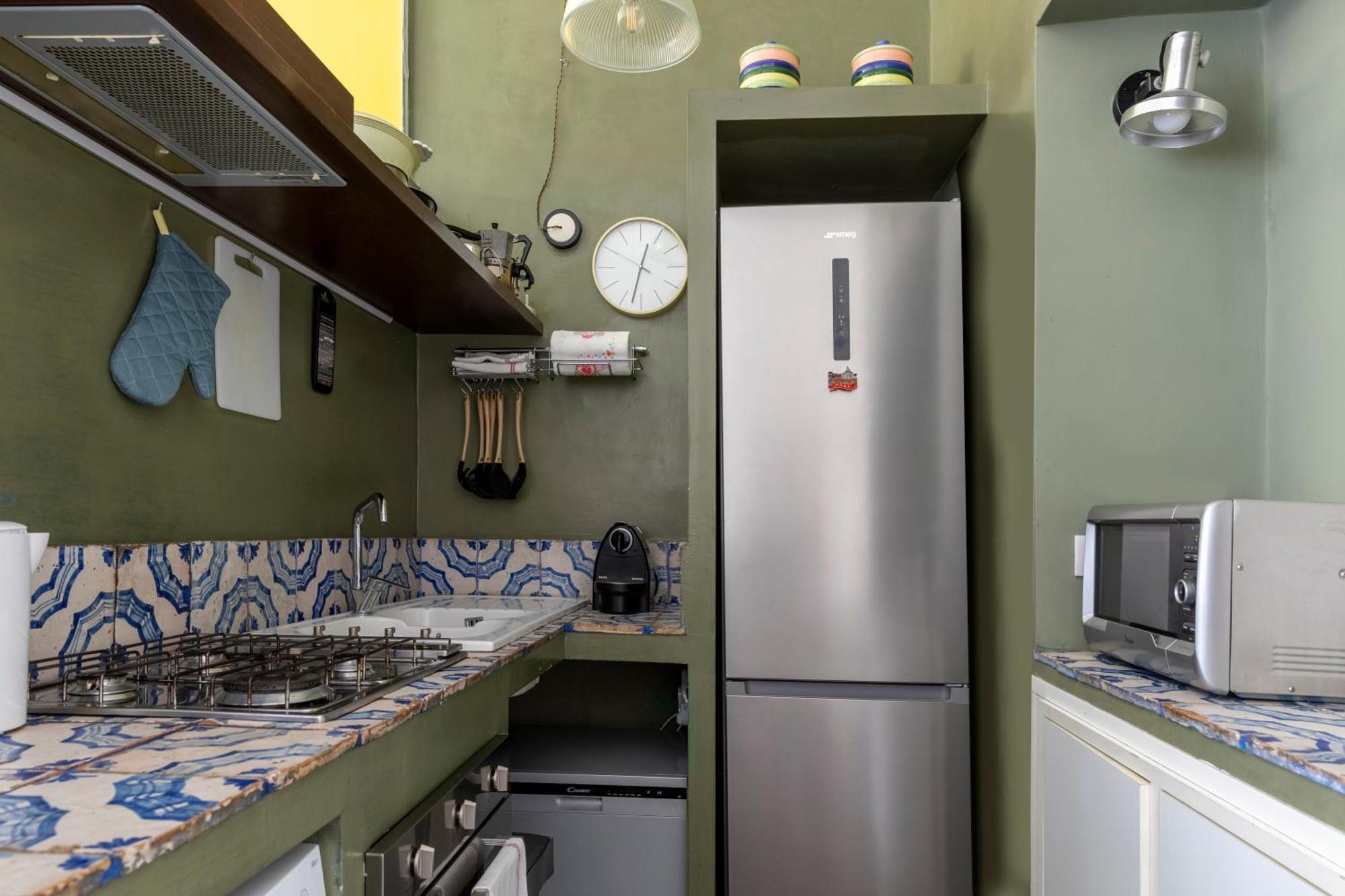 Colosseo Apartment- Heart Of Rione Monti Рим Екстериор снимка