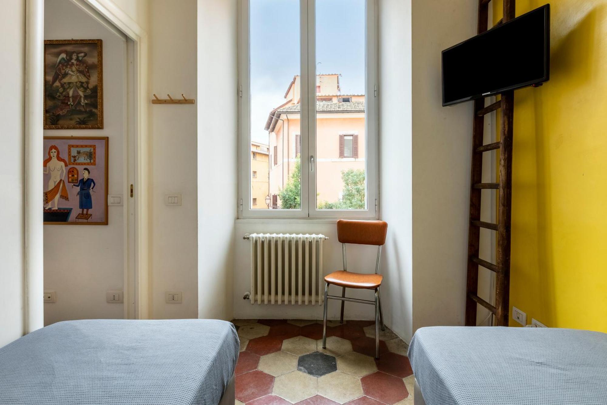 Colosseo Apartment- Heart Of Rione Monti Рим Екстериор снимка